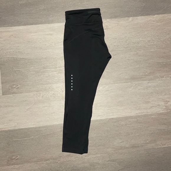 Black Nike 3/4 Leggings with Mesh Detail on Calf - Picture 2 of 5